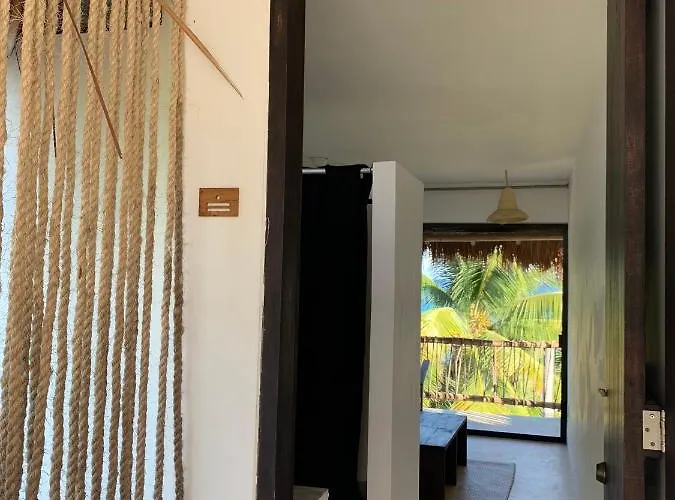 Hotel Casa-laha *