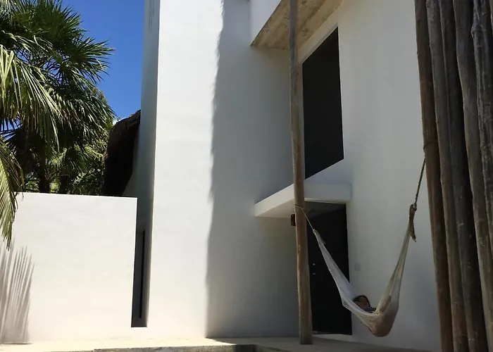 Hotel Casa-laha *